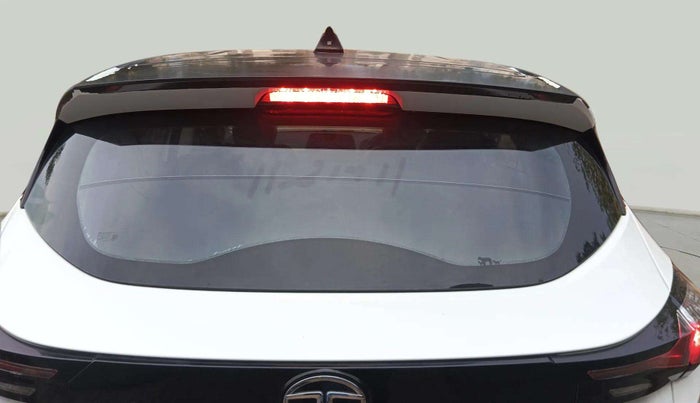 2021 Tata Harrier XE 2.0L KRYOTEC, Diesel, Manual, 1,09,863 km, Rear Windshield