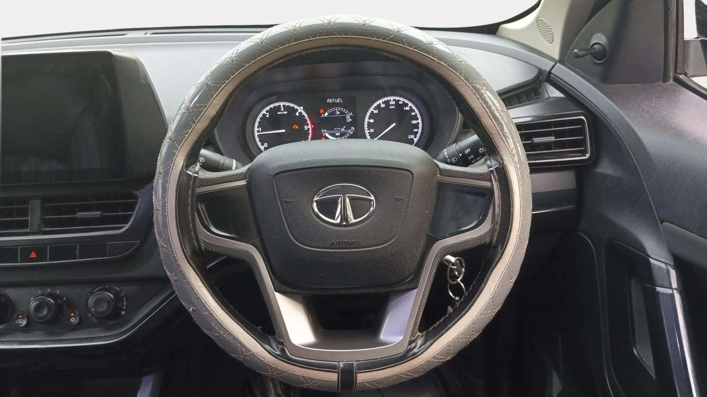 2021 Tata Harrier XE 2.0L KRYOTEC, Diesel, Manual, 1,09,863 km, Steering Wheel Close Up
