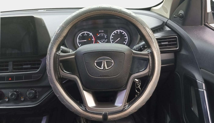 2021 Tata Harrier XE 2.0L KRYOTEC, Diesel, Manual, 1,09,863 km, Steering Wheel Close Up
