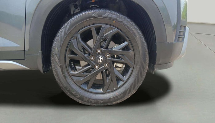 2024 Hyundai Creta S (O) 1.5 DIESEL, Diesel, Manual, 3,585 km, Right Front Wheel
