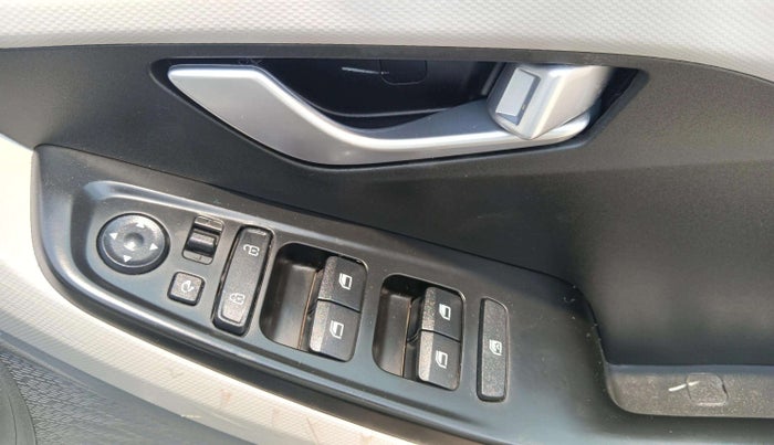 2024 Hyundai Creta S (O) 1.5 DIESEL, Diesel, Manual, 3,585 km, Driver Side Door Panels Control