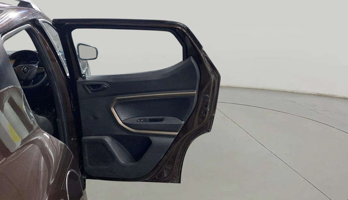 2022 Renault Kiger RXT MT, Petrol, Manual, 15,146 km, RHS Rear Door
