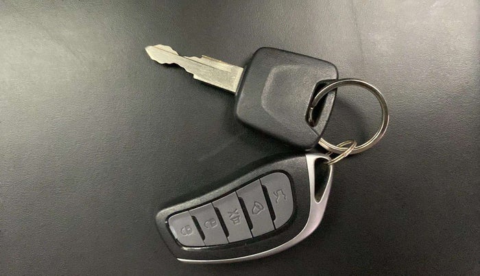 2021 Datsun Redi Go A, Petrol, Manual, 21,862 km, Key Close Up