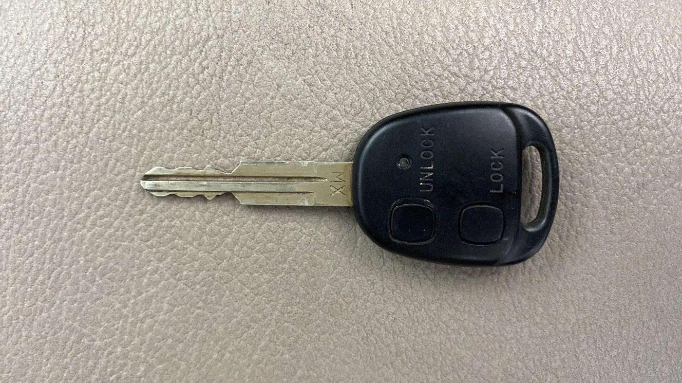 2013 Hyundai Santro Xing GLS PLUS AUDIO, Petrol, Manual, 35,031 km, Key Close Up