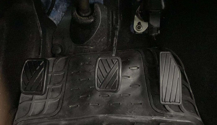 2019 Maruti New Wagon-R VXI 1.0, Petrol, Manual, 20,950 km, Pedals
