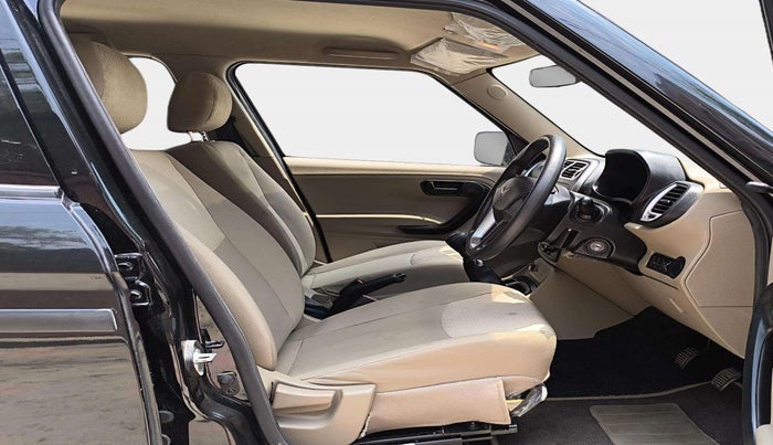 2024 Mahindra BOLERO NEO N 8, Diesel, Manual, 12,649 km, Right Side Front Door Cabin