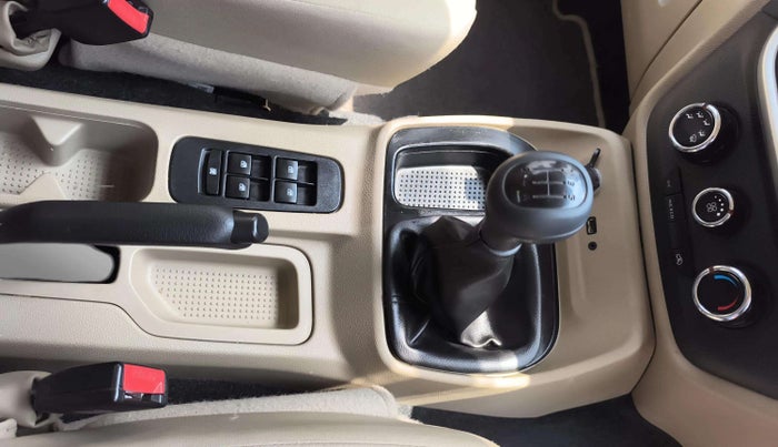 2024 Mahindra BOLERO NEO N 8, Diesel, Manual, 12,649 km, Gear Lever