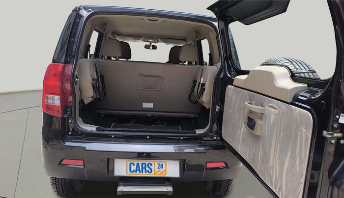 2024 Mahindra BOLERO NEO N 8, Diesel, Manual, 12,649 km, Boot Inside