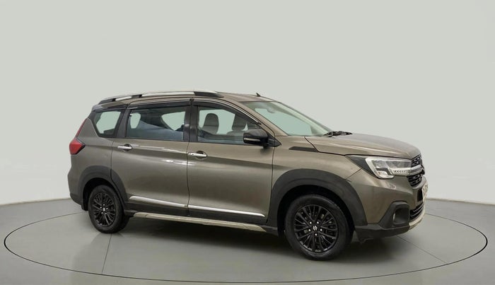 2019 Maruti XL6 ALPHA AT, Petrol, Automatic, 99,425 km, Right Front Diagonal