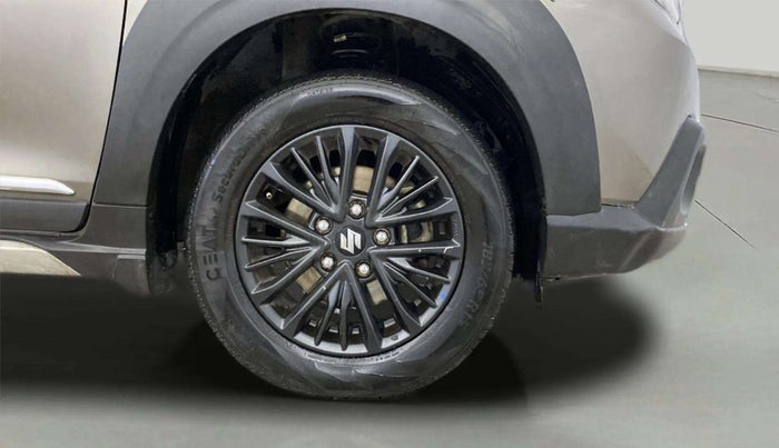 2019 Maruti XL6 ALPHA AT, Petrol, Automatic, 99,425 km, Right Front Wheel