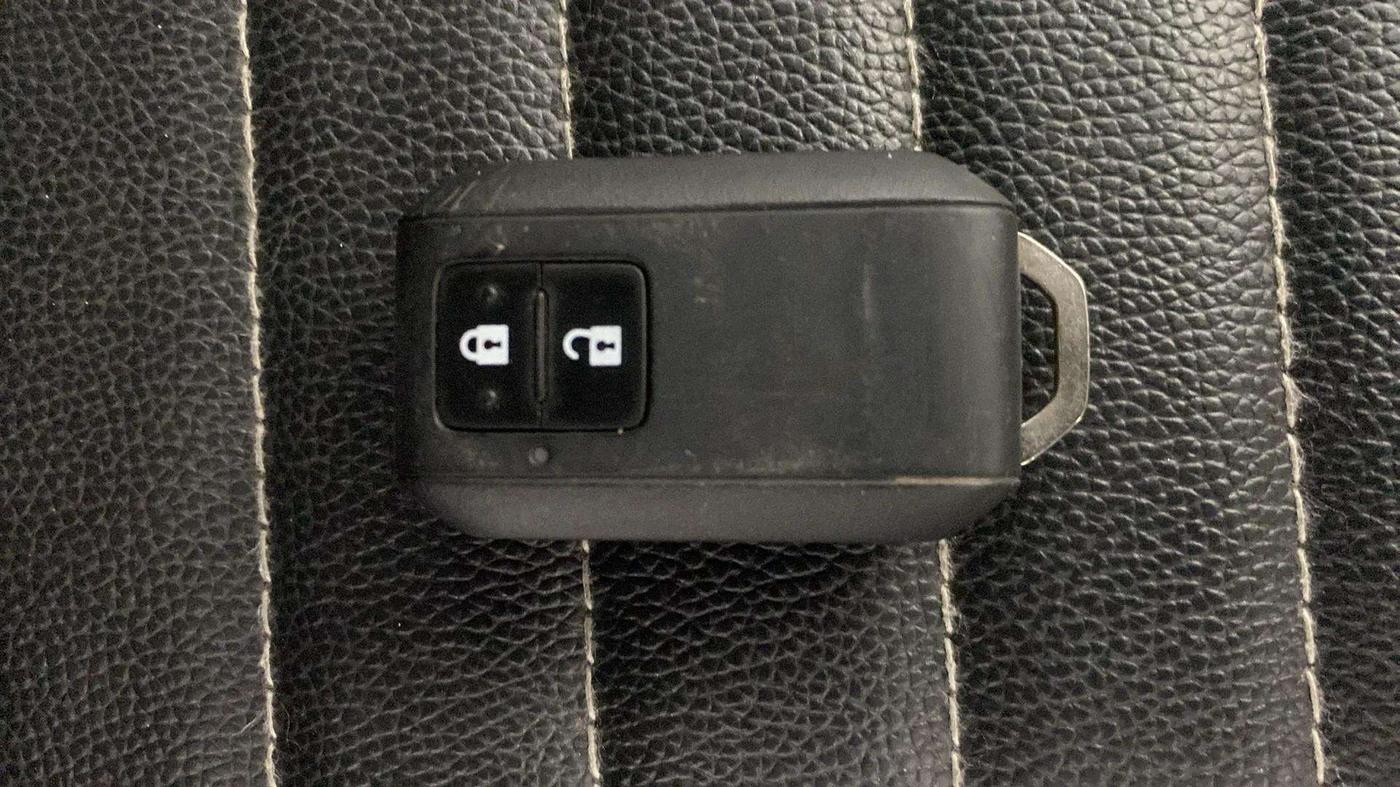 2021 Maruti Baleno ZETA PETROL 1.2, Petrol, Manual, 8,318 km, Key Close Up