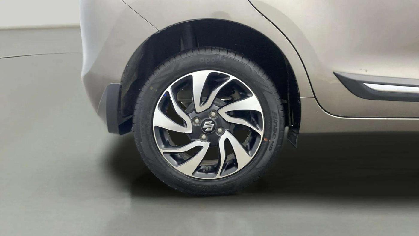 2021 Maruti Baleno ZETA PETROL 1.2, Petrol, Manual, 8,318 km, Right Rear Wheel