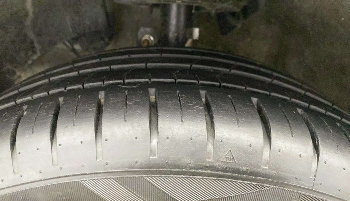 2021 Maruti Baleno ZETA PETROL 1.2, Petrol, Manual, 8,295 km, Left Front Tyre Tread