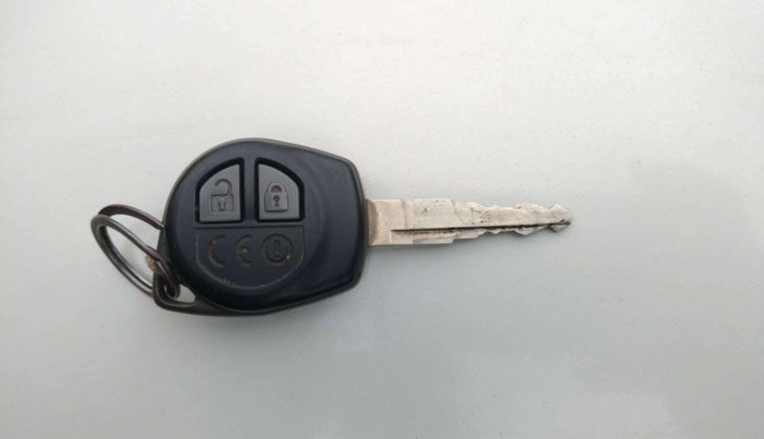 2020 Maruti Dzire VXI, Petrol, Manual, 1,00,581 km, Key Close Up