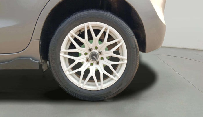 2019 Maruti Baleno DELTA PETROL 1.2, Petrol, Manual, 10,556 km, Left Rear Wheel