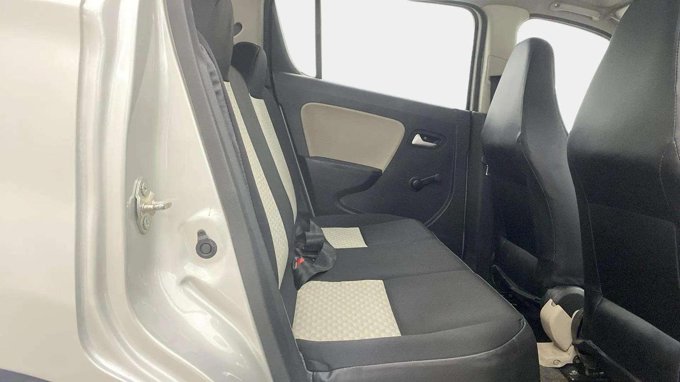 2022 Maruti Alto LXI O, Petrol, Manual, 42,276 km, Right Side Rear Door Cabin