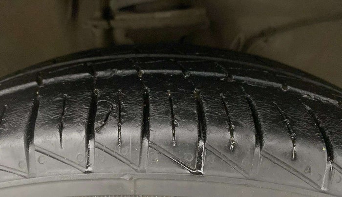 2022 Maruti Alto LXI O, Petrol, Manual, 42,276 km, Right Front Tyre Tread