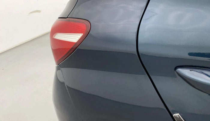 2021 Hyundai GRAND I10 NIOS SPORTZ AMT 1.2 KAPPA VTVT, Petrol, Automatic, 28,517 km, Right quarter panel - Minor scratches