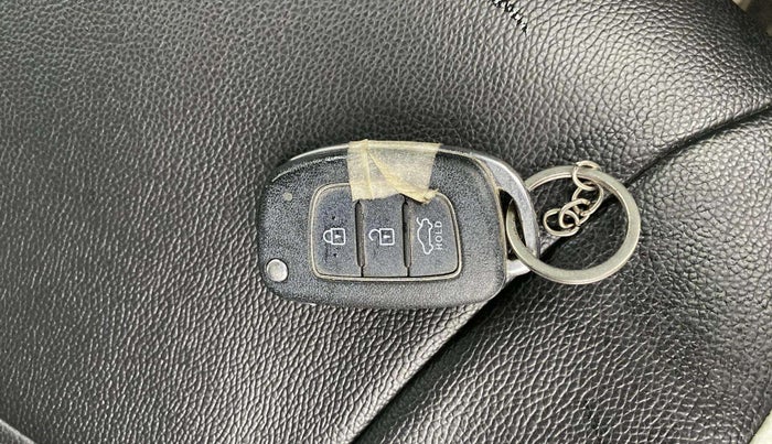 2021 Hyundai GRAND I10 NIOS SPORTZ AMT 1.2 KAPPA VTVT, Petrol, Automatic, 28,517 km, Key Close Up
