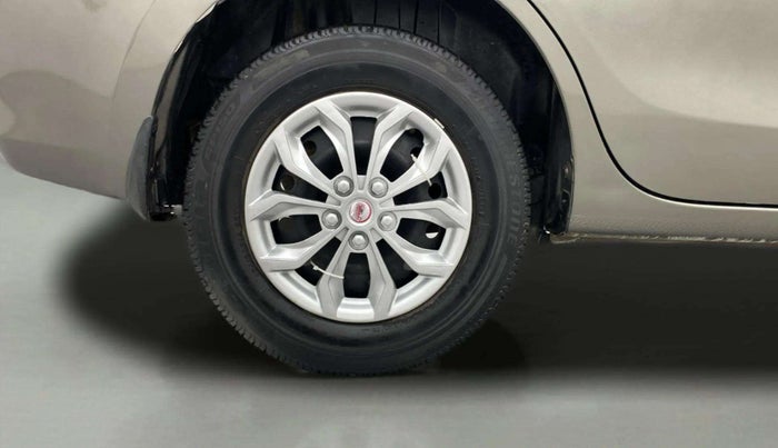 2018 Maruti Dzire VXI, Petrol, Manual, 47,120 km, Right Rear Wheel