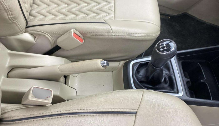 2018 Maruti Dzire VXI, Petrol, Manual, 47,120 km, Gear Lever
