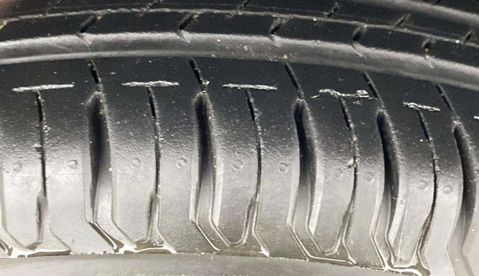 2018 Maruti Dzire VXI, Petrol, Manual, 47,120 km, Left Rear Tyre Tread