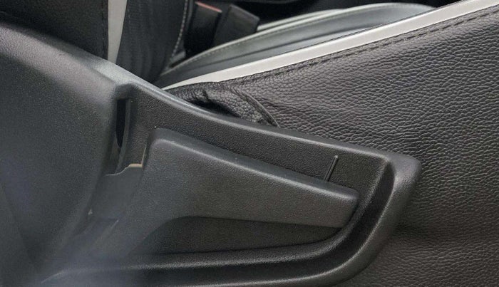 2021 Maruti S PRESSO VXI+, Petrol, Manual, 45,685 km, Driver Side Adjustment Panel