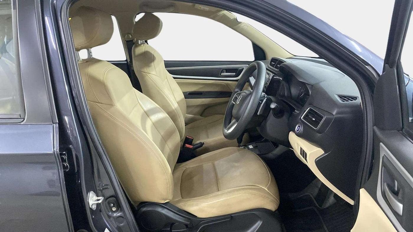 2023 Honda Amaze 1.2L I-VTEC VX CVT, Petrol, Automatic, 7,903 km, Right Side Front Door Cabin