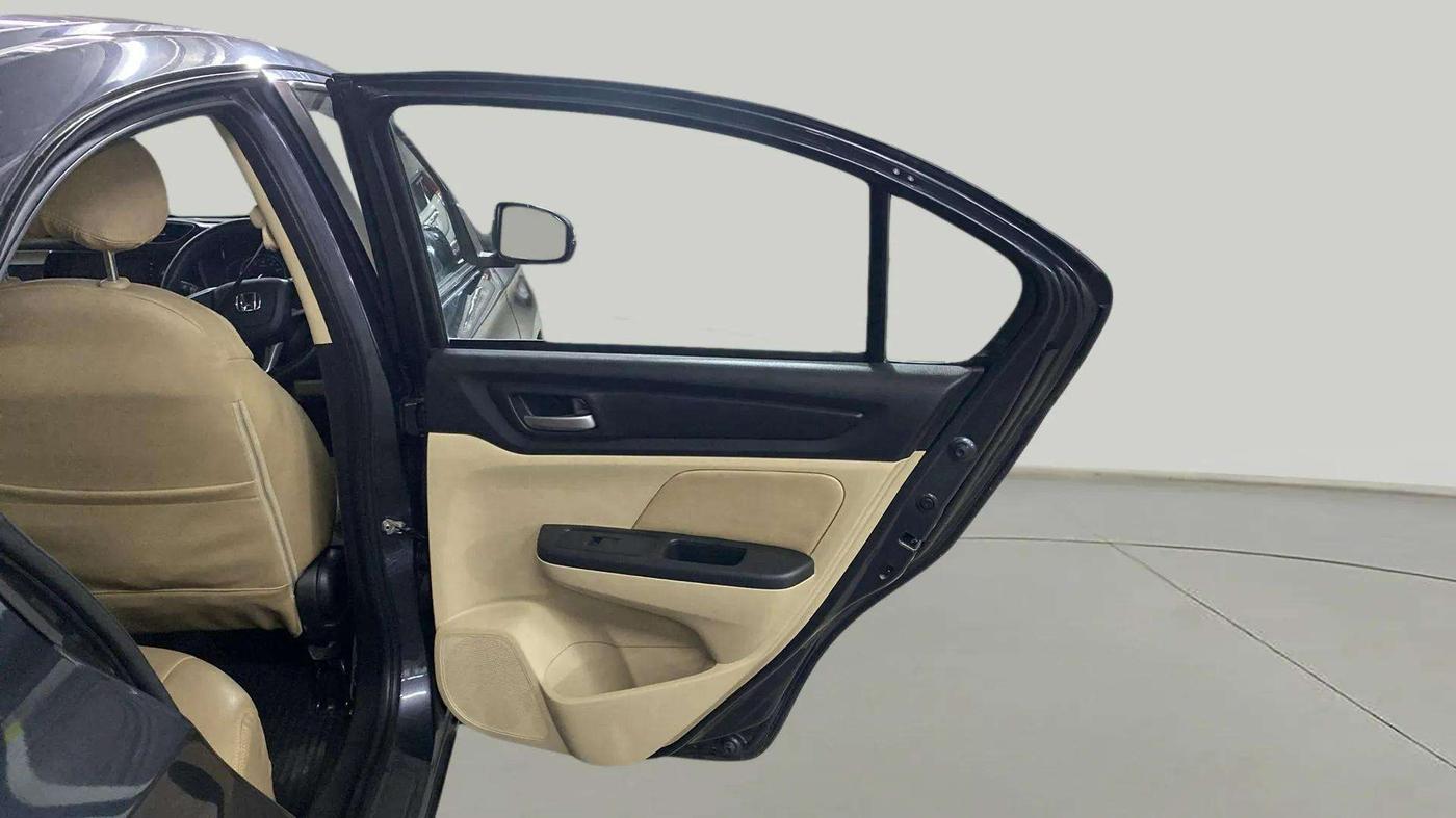 2023 Honda Amaze 1.2L I-VTEC VX CVT, Petrol, Automatic, 7,903 km, RHS Rear Door