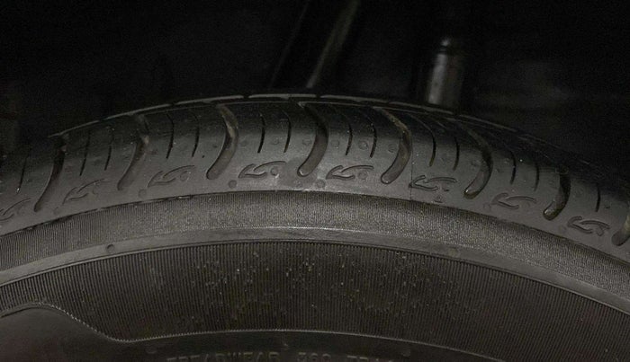 2023 Honda Amaze 1.2L I-VTEC VX CVT, Petrol, Automatic, 7,608 km, Left Front Tyre Tread