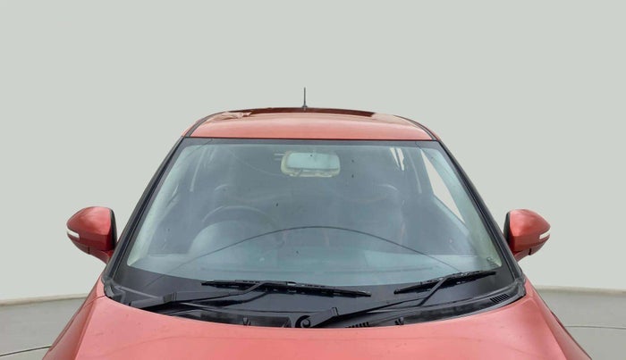 2013 Maruti Swift VXI, Petrol, Manual, 59,013 km, Front Windshield