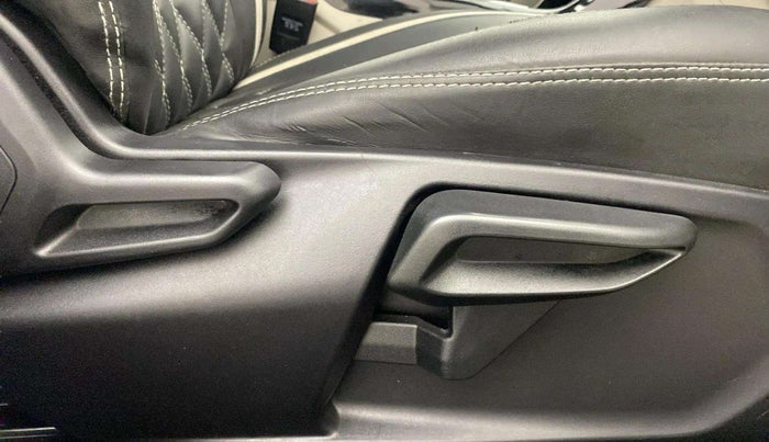 2022 Tata NEXON XZ PLUS (HS) PETROL, Petrol, Manual, 27,263 km, Driver Side Adjustment Panel