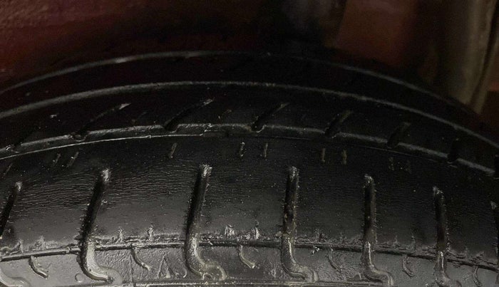 2014 Maruti Celerio VXI, Petrol, Manual, 71,502 km, Left Rear Tyre Tread