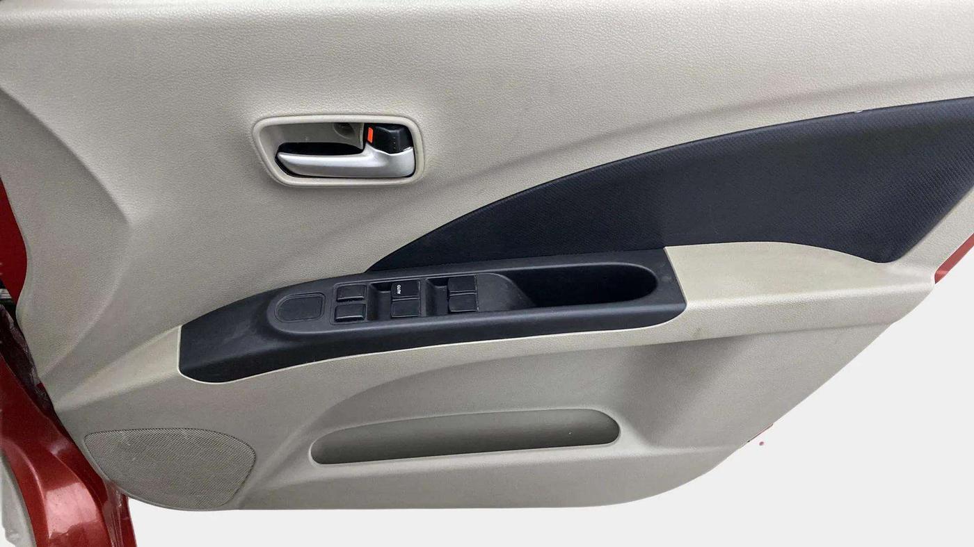 2014 Maruti Celerio VXI, Petrol, Manual, 71,502 km, Driver Side Door Panels Control