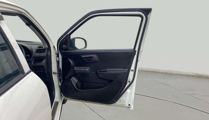 2015 Maruti Swift LXI, Petrol, Manual, 50,774 km, RHS Front Door