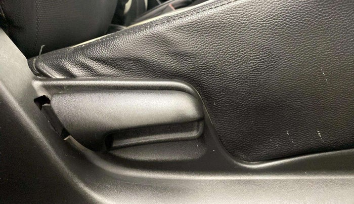 2015 Maruti Swift LXI, Petrol, Manual, 50,774 km, Driver Side Adjustment Panel