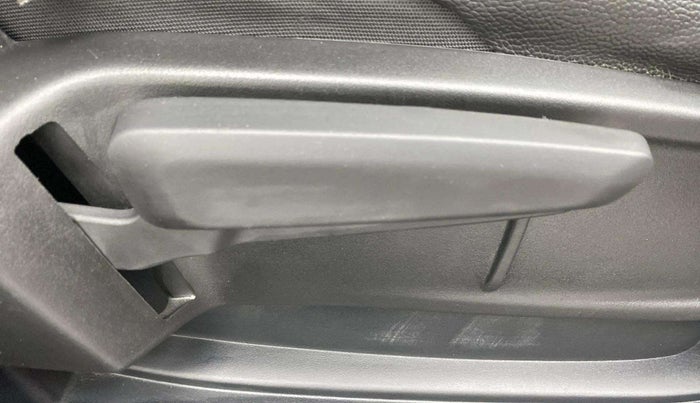 2023 Tata ALTROZ XM PETROL, Petrol, Manual, 11,592 km, Driver Side Adjustment Panel