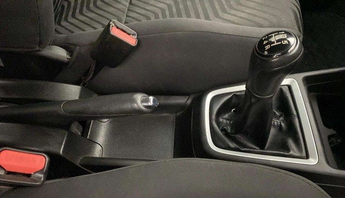 2021 Maruti Swift VXI, Petrol, Manual, 49,246 km, Gear Lever