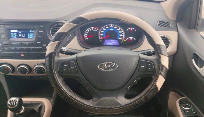 2016 Hyundai Grand i10 SPORTZ 1.2 KAPPA VTVT, Petrol, Manual, 30,868 km, Steering Wheel Close Up