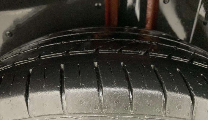 2020 MG HECTOR SHARP 1.5 DCT PETROL, Petrol, Automatic, 30,187 km, Left Rear Tyre Tread