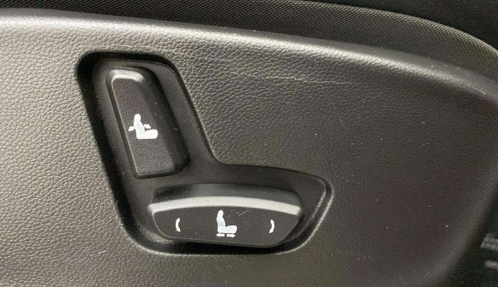 2020 MG HECTOR SHARP 1.5 DCT PETROL, Petrol, Automatic, 30,187 km, Driver Side Adjustment Panel