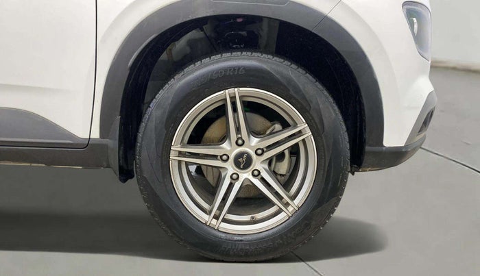 2022 Hyundai VENUE S Plus 1.2 Petrol MT, Petrol, Manual, 15,885 km, Right Front Wheel