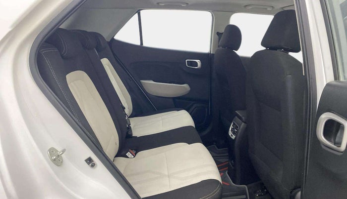 2023 Hyundai VENUE SX 1.2 PETROL, Petrol, Manual, 35,151 km, Right Side Rear Door Cabin