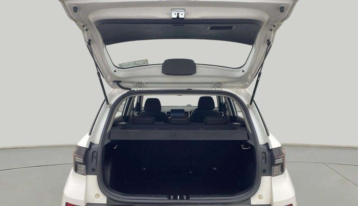 2023 Hyundai VENUE SX 1.2 PETROL, Petrol, Manual, 35,151 km, Boot Door Open