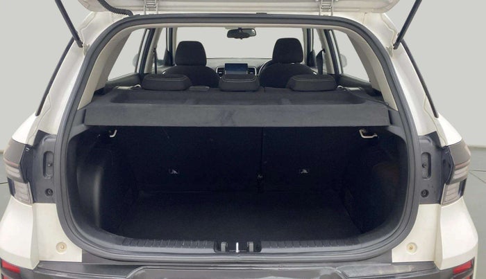 2023 Hyundai VENUE SX 1.2 PETROL, Petrol, Manual, 35,151 km, Boot Open Zoomed View