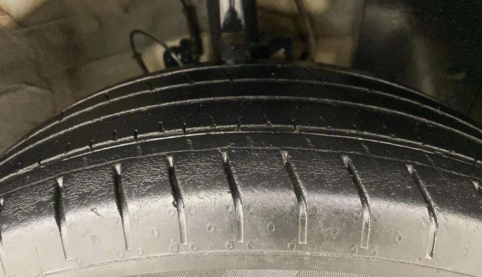 2023 Hyundai VENUE SX 1.2 PETROL, Petrol, Manual, 35,151 km, Right Front Tyre Tread