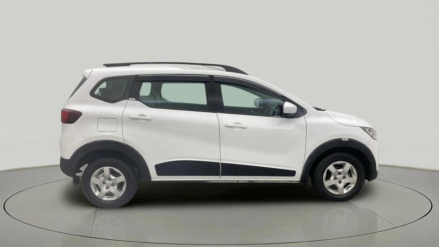 2019 Renault TRIBER RXZ, Petrol, Manual, 13,672 km, Right Side View