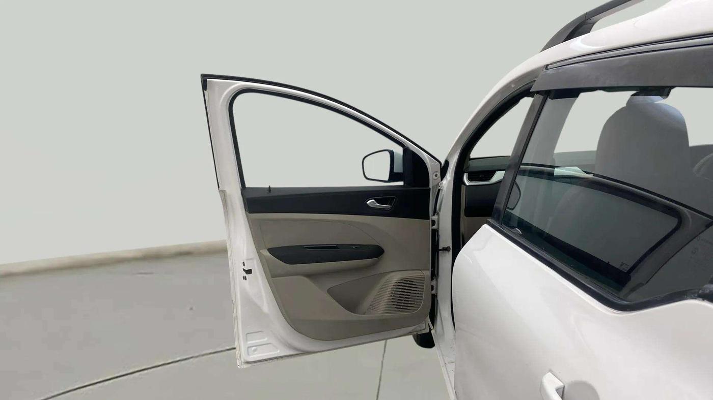 2019 Renault TRIBER RXZ, Petrol, Manual, 13,672 km, LHS Front Door