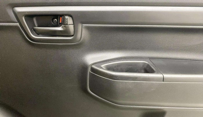 2020 Maruti S PRESSO VXI+, Petrol, Manual, 13,825 km, Driver Side Door Panels Control