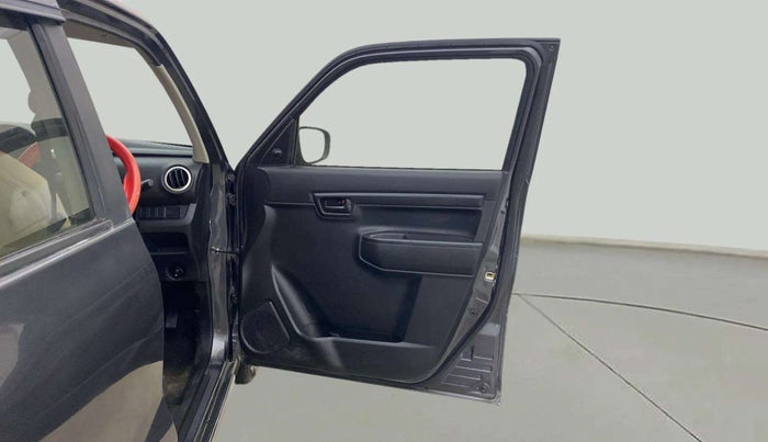2020 Maruti S PRESSO VXI+, Petrol, Manual, 13,825 km, RHS Front Door